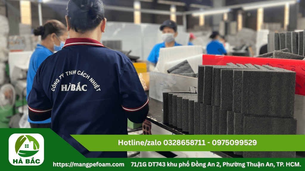 Khay xốp định hình theo yêu cầu lót hộp quà tặng cao cấp cố định chắc chắn