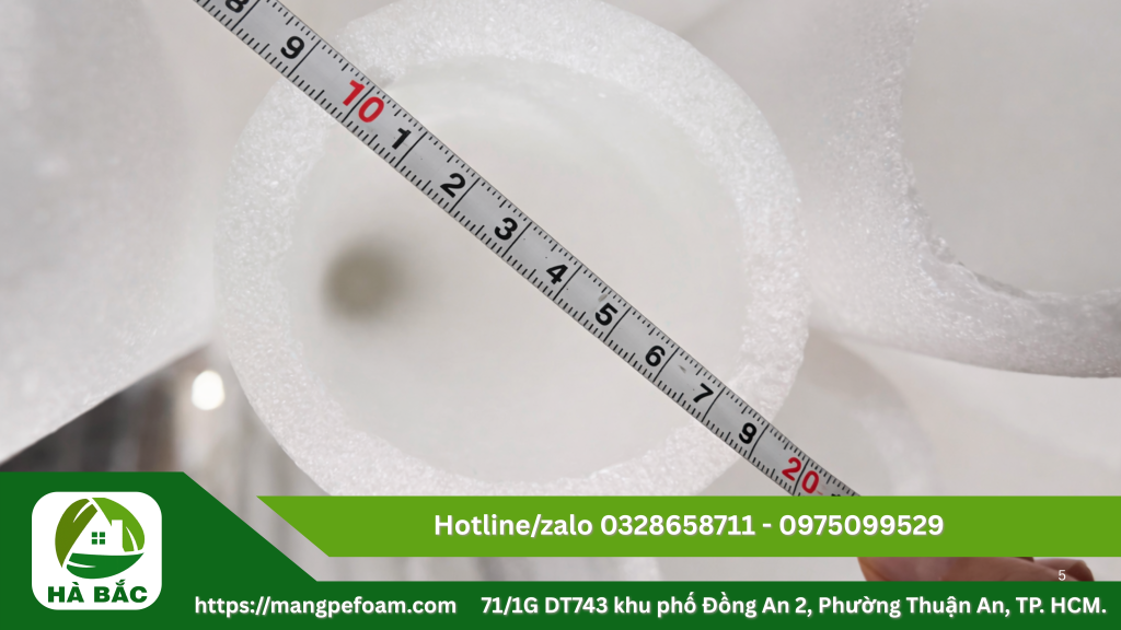 Ống xốp chụp chân