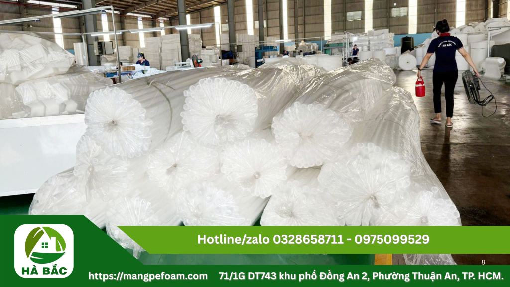 Ống xốp chụp chân